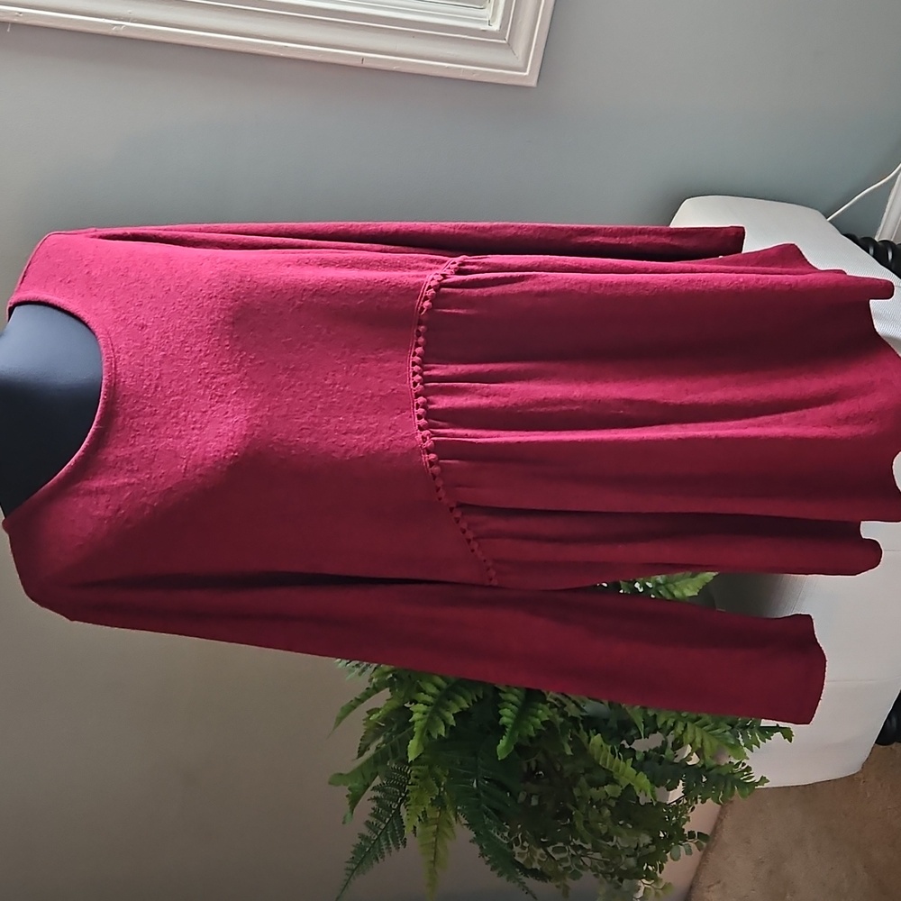 Lightweight, long-sleeved sweater.